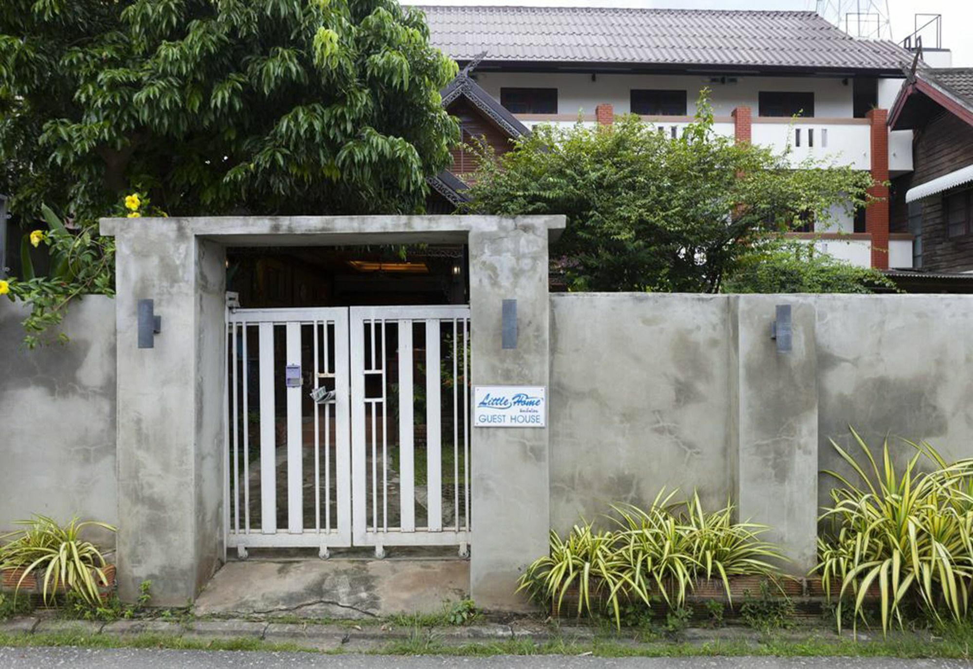 Little Home Guest House Chiang Mai Buitenkant foto